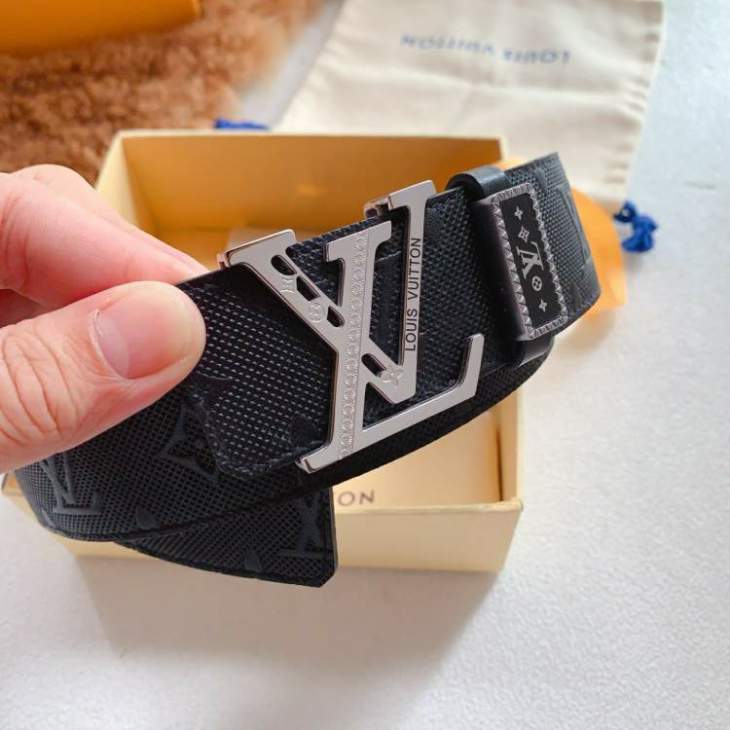 Picture of Louis Vuitton Belts _SKUfw204495295fw